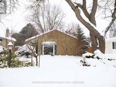 57 RICHARDSON DRIVE Aurora Ontario, L4G 1Z4