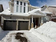 52 REGALIA WAY Barrie Ontario, L4M 7H8