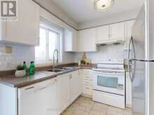 27 BETHUNE WAY | Markham Ontario | Slide Image Nine