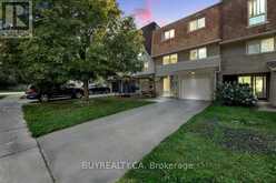 72 - 104 POPLAR CRESCENT | Aurora Ontario | Slide Image Two