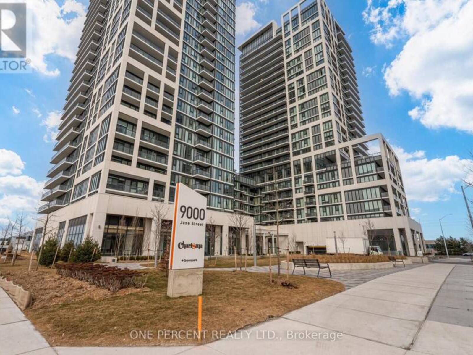 1121 - 9000 JANE STREET, Vaughan, Ontario L4K 0M6