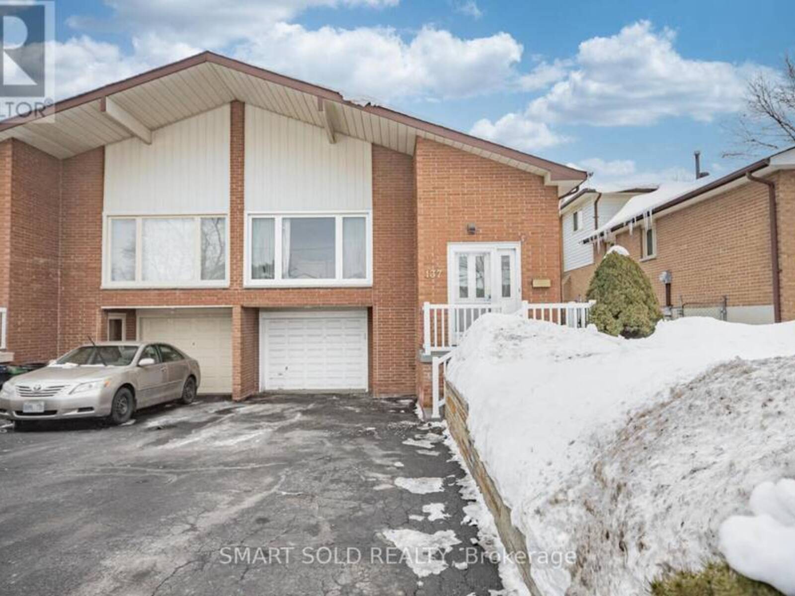 137 SHAWNEE CIRCLE, Toronto, Ontario M2H 2Y3