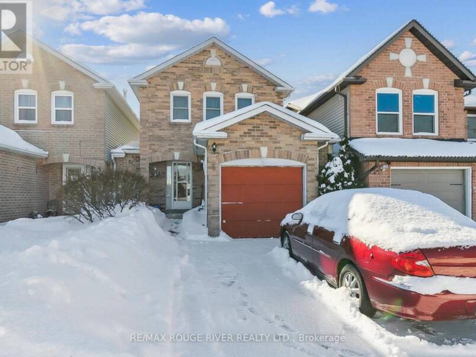 5 CARR DRIVE, Ajax, Ontario L1T 3E1