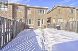 61 THATCHER CRESCENT N | Newmarket Ontario | Slide Image Thirty-nine