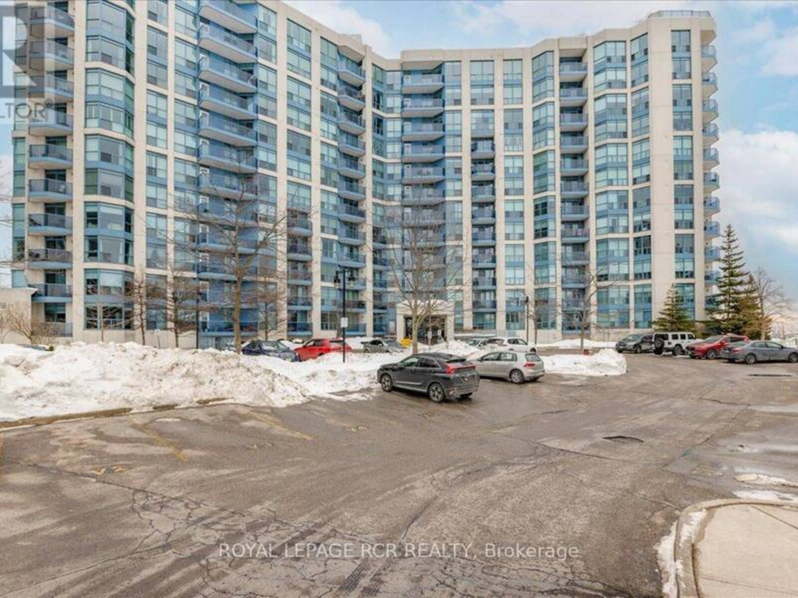 415 - 340 WATSON STREET W, Whitby, Ontario L1N 9G1