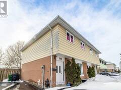 194 HOLLYBERRY TRAIL Toronto Ontario, M2H 2P4