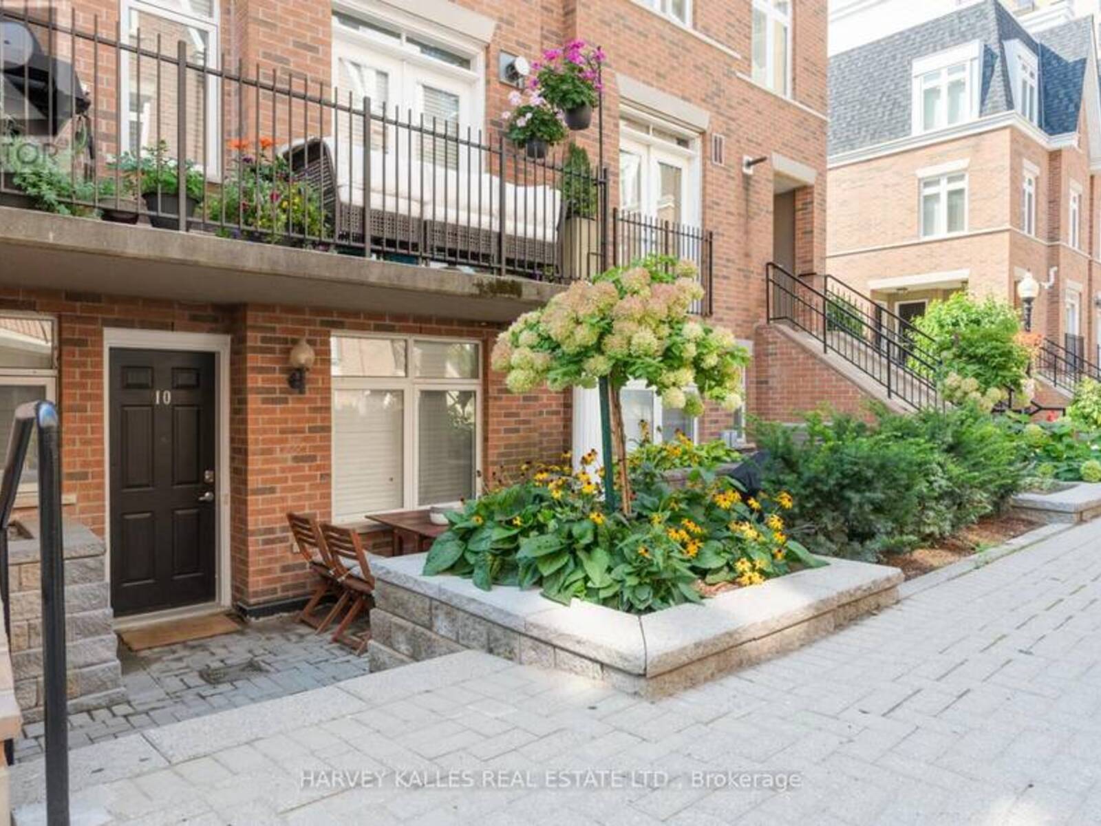 10 - 85 LILLIAN STREET, Toronto, Ontario M4S 2H7