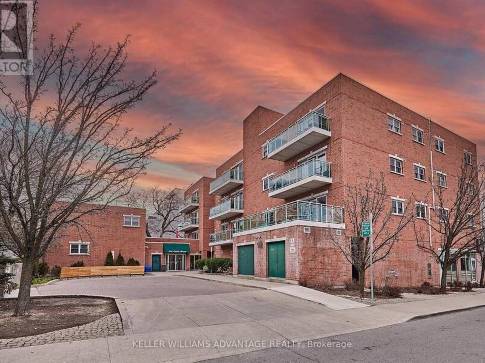 405 - 1 LAWLOR AVENUE, Toronto, Ontario M4E 3L8