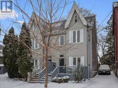 478 INDIAN GROVE Toronto Ontario, M6P 2H9