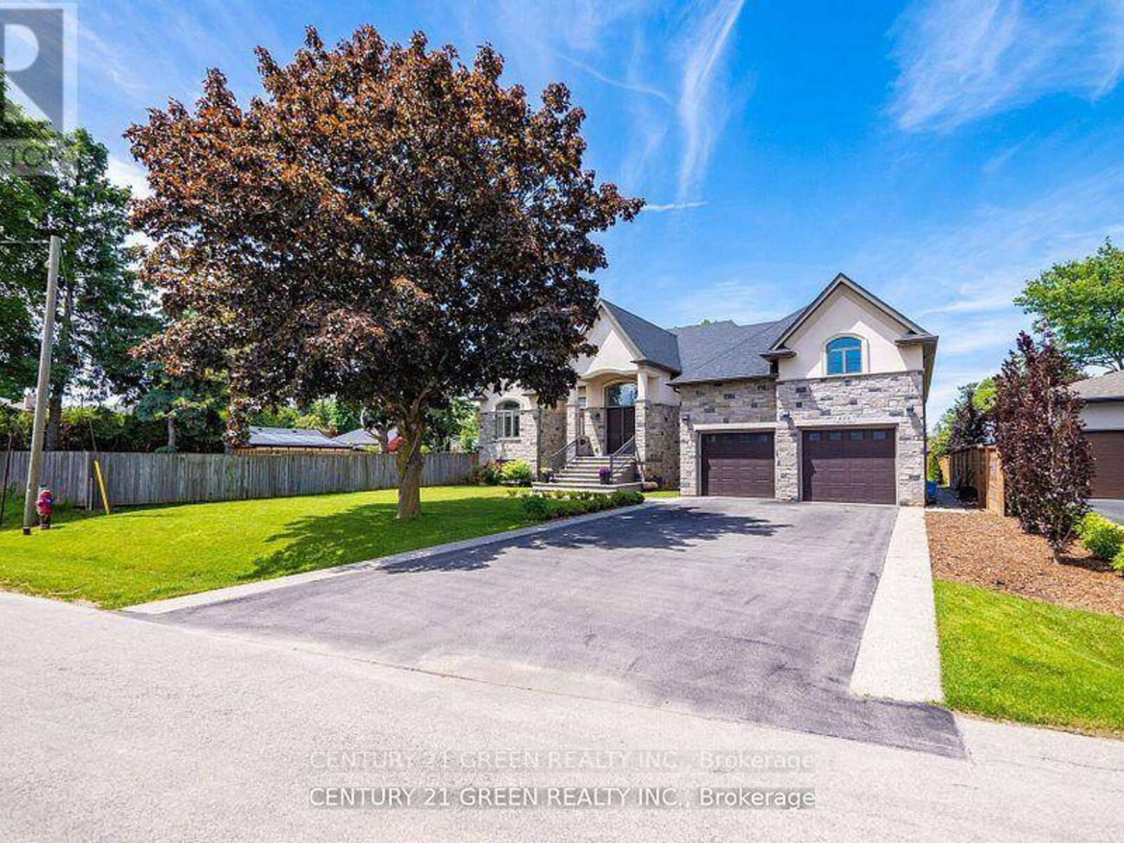 679 HIAWATHA BOULEVARD, Ancaster, Ontario L9G 3A6