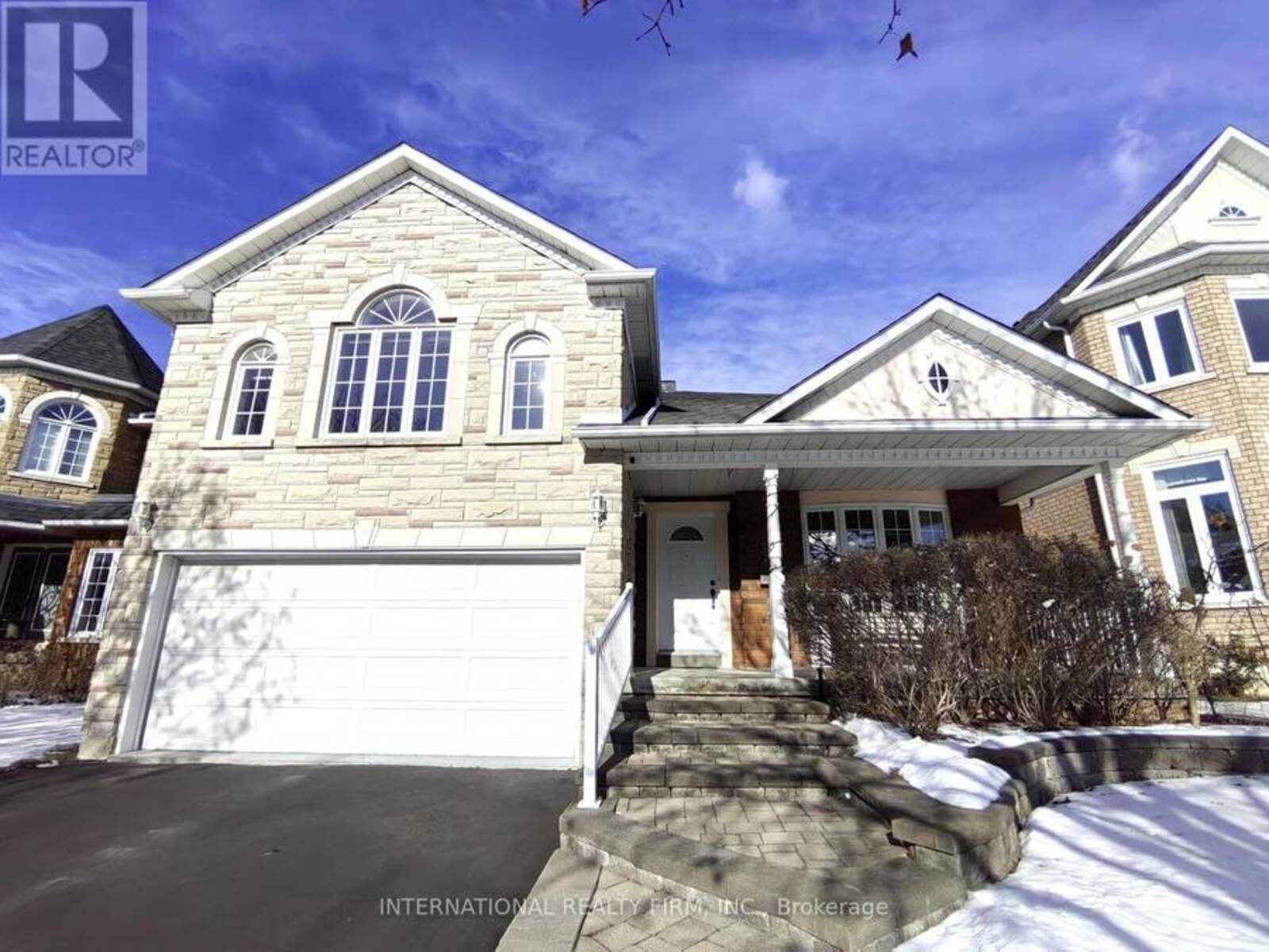 394 DELANEY DRIVE, Ajax, Ontario L1T 3Y8