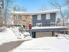 35 ST VINCENT STREET Barrie Ontario, L4M 3Y3