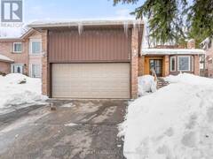 114 COLLINGS AVENUE W Bradford West Gwillimbury Ontario, L3Z 1S4