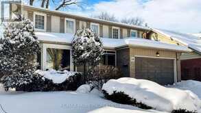 34 INNIS CRESCENT | Richmond Hill Ontario | Slide Image One