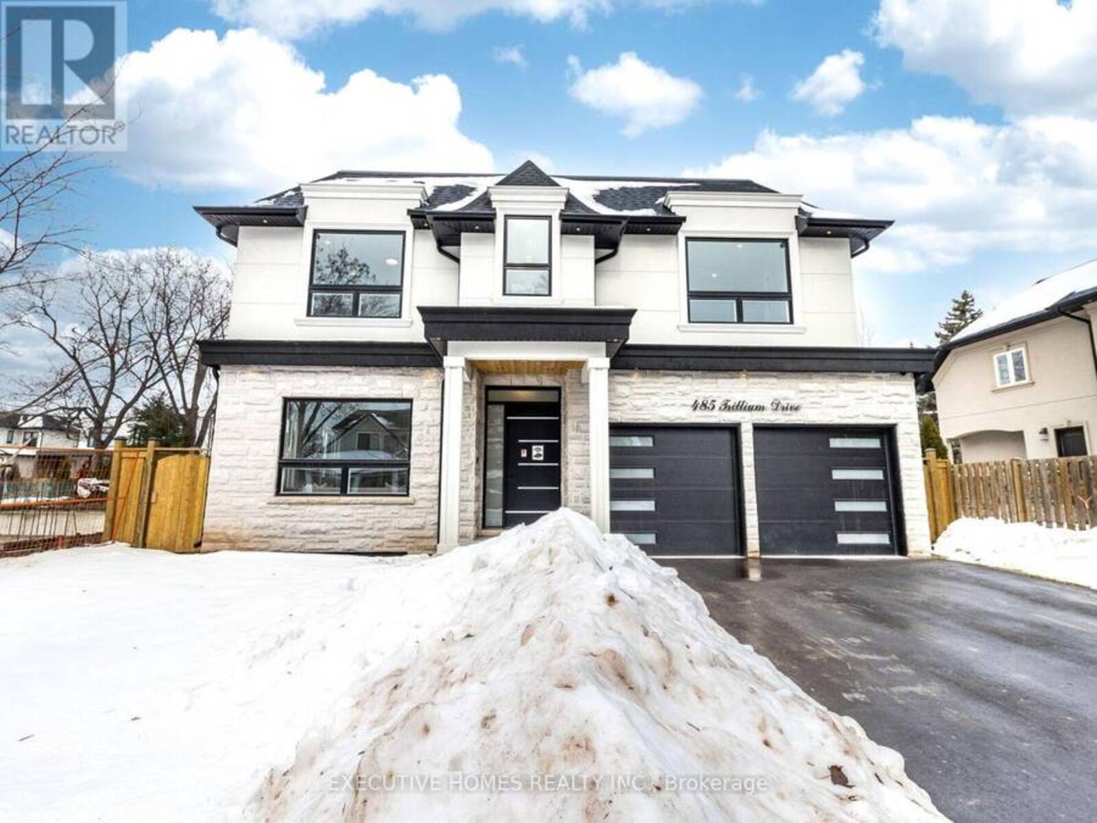 485 TRILLIUM DRIVE, Oakville, Ontario L6K 1T1