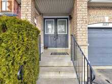 5157 FALCONCREST DRIVE | Burlington Ontario | Slide Image Three