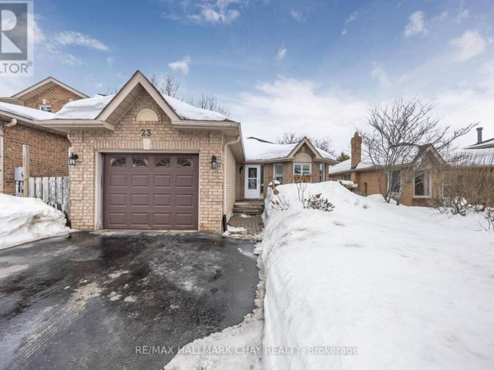 23 GRASETT CRESCENT, Barrie, Ontario L4N 6Z8