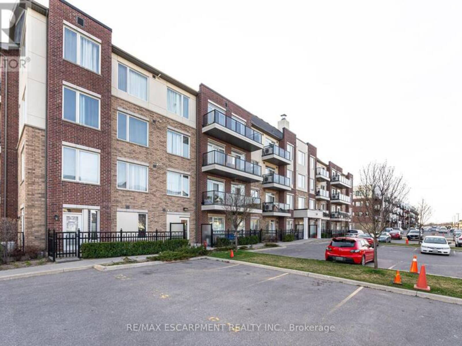 105 - 54 SKY HARBOUR DRIVE, Brampton, Ontario L6Y 6B9