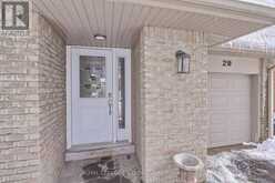 20 ST ANDREWS COURT | Aurora Ontario | Slide Image Two