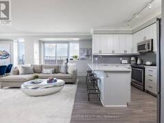 LPH03 - 400 ADELAIDE STREET E Toronto Ontario, M5A 4S3