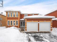 7 HOLMES CRESCENT Ajax Ontario, L1T 3R6