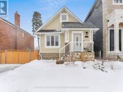 38 GUTHRIE AVENUE Toronto Ontario, M8Y 3L1