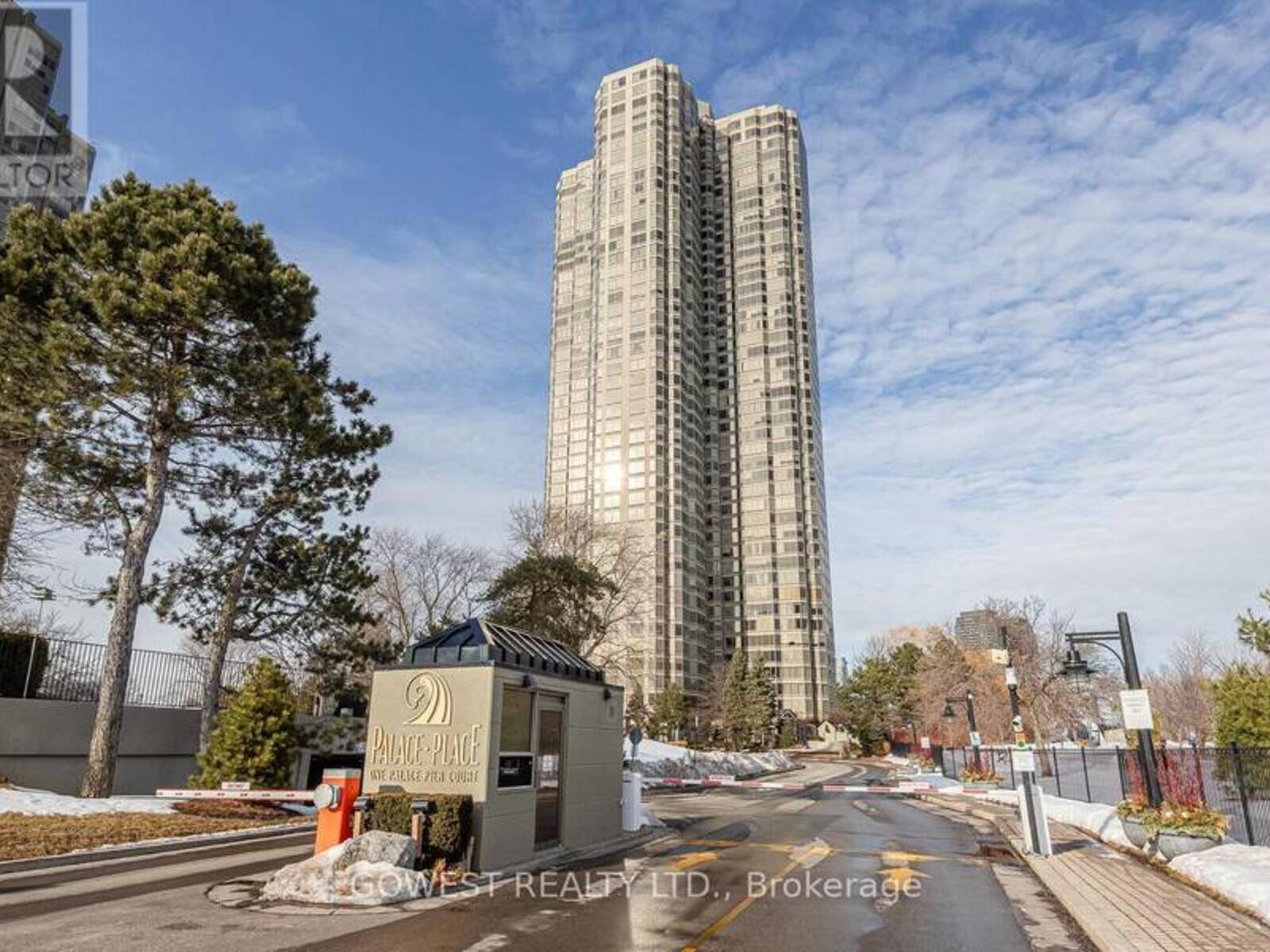 2107 - 1 PALACE PIER COURT, Toronto, Ontario M8V 3W9