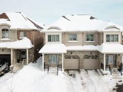 31 FREDERICK TAYLOR WAY East Gwillimbury Ontario, L0G 1M0