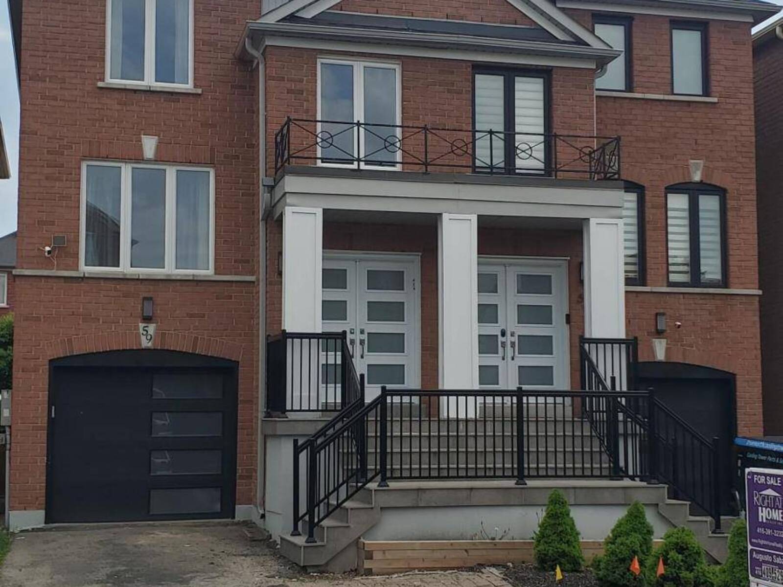 59 SASSAFRAS CIRCLE, Vaughan, Ontario L4J 8M7