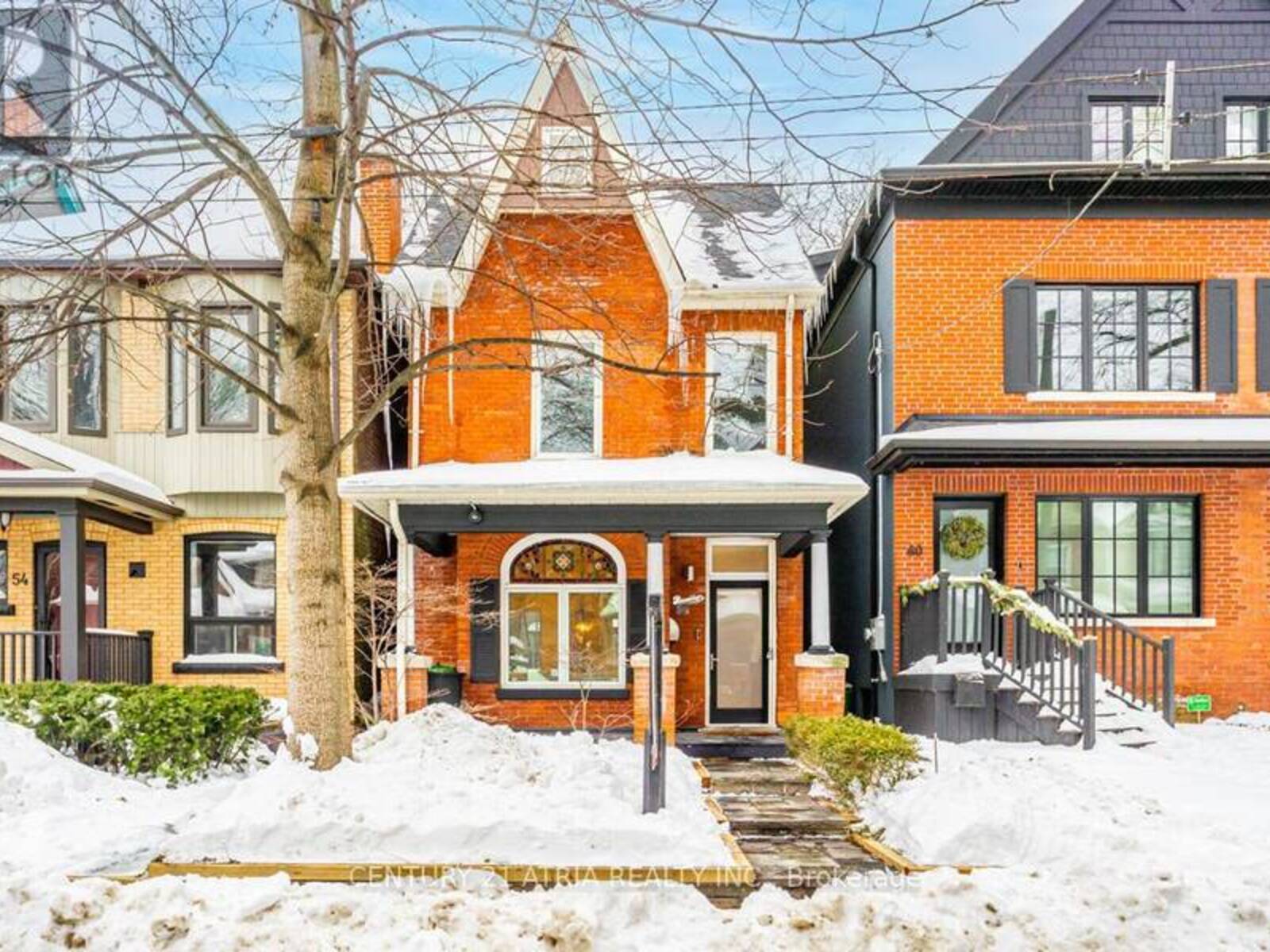 56 BROOKLYN AVENUE, Toronto, Ontario M4M 2X5