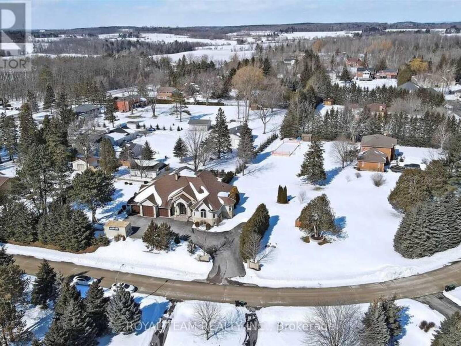 3 ARTHUR EVANS CRESCENT, Bradford West Gwillimbury, Ontario L3Z 2A5