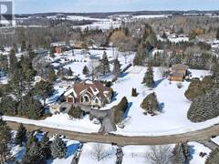 3 ARTHUR EVANS CRESCENT Bradford West Gwillimbury Ontario, L3Z 2A5