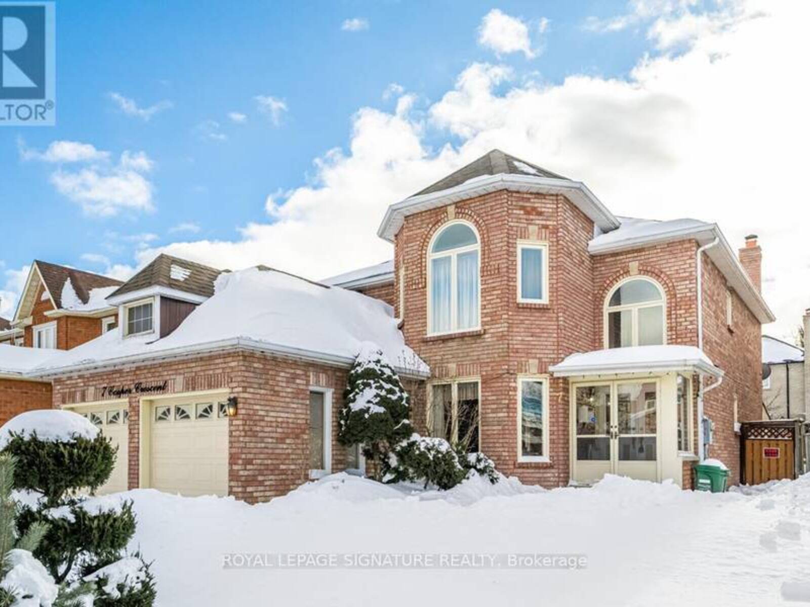 7 CASPER CRESCENT, Brampton, Ontario L6W 4M9