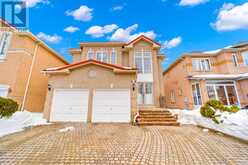 11 FERNCLIFFE CRESCENT | Markham Ontario | Slide Image One