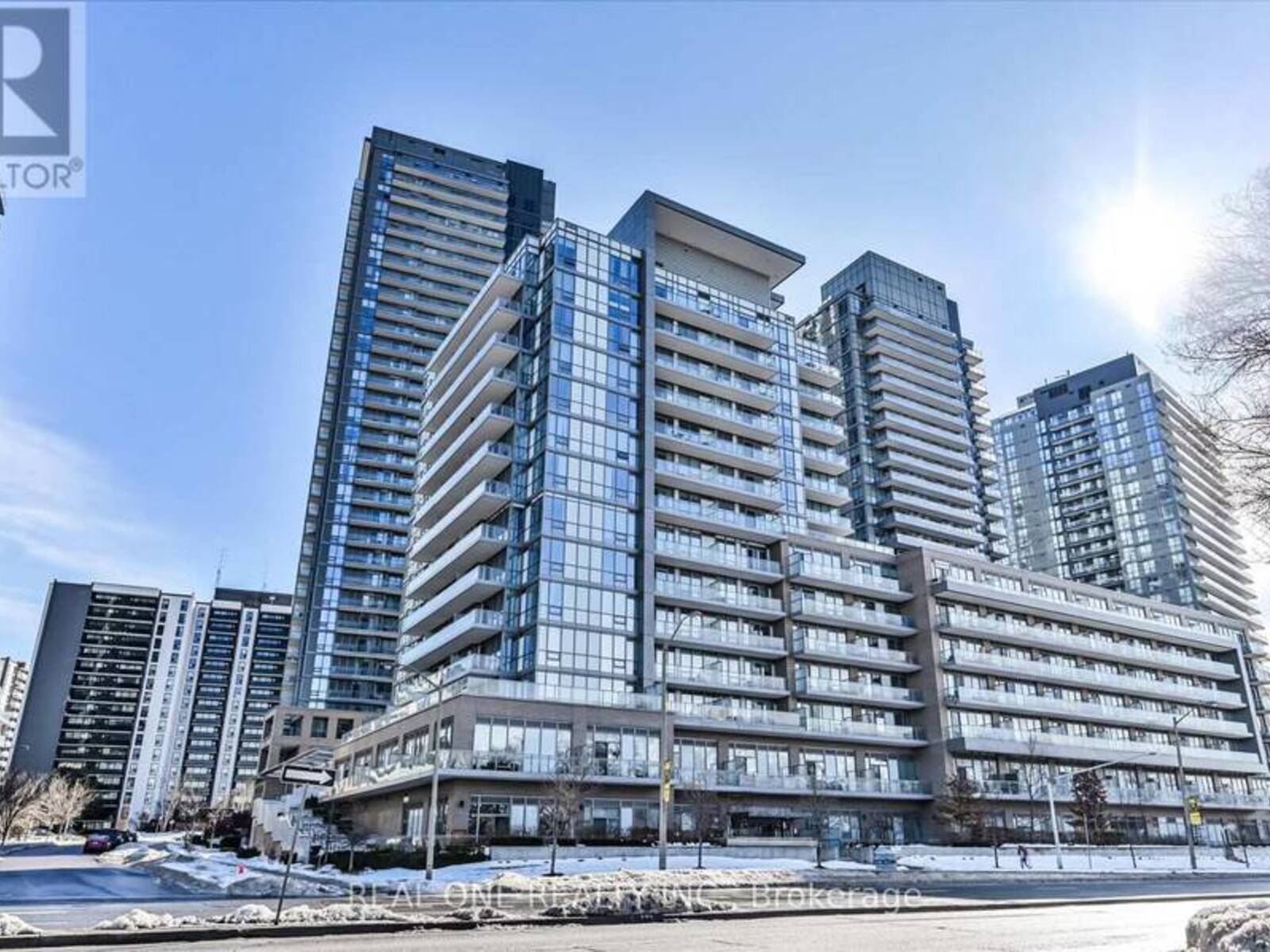 307 - 52 FOREST MANOR ROAD, Toronto, Ontario M2J 0E2