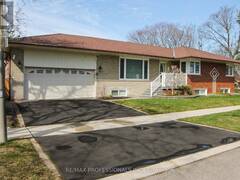 2 WOODPARK ROAD Toronto Ontario, M9P 1M1