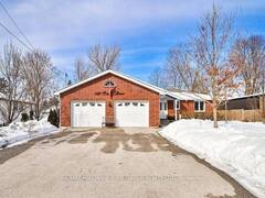 140 ORIOLE DRIVE East Gwillimbury Ontario, L9N 1G9