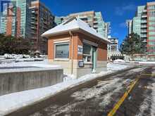 822 - 48 SUNCREST BOULEVARD | Markham Ontario | Slide Image Four