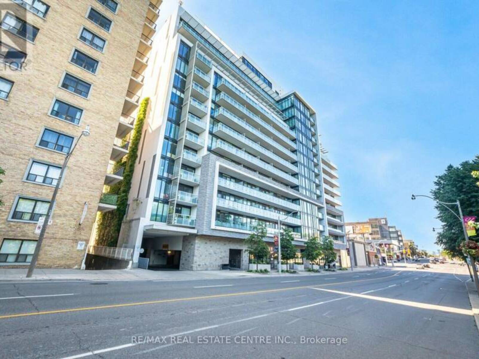 214 - 3018 YONGE STREET, Toronto, Ontario M4N 2K4