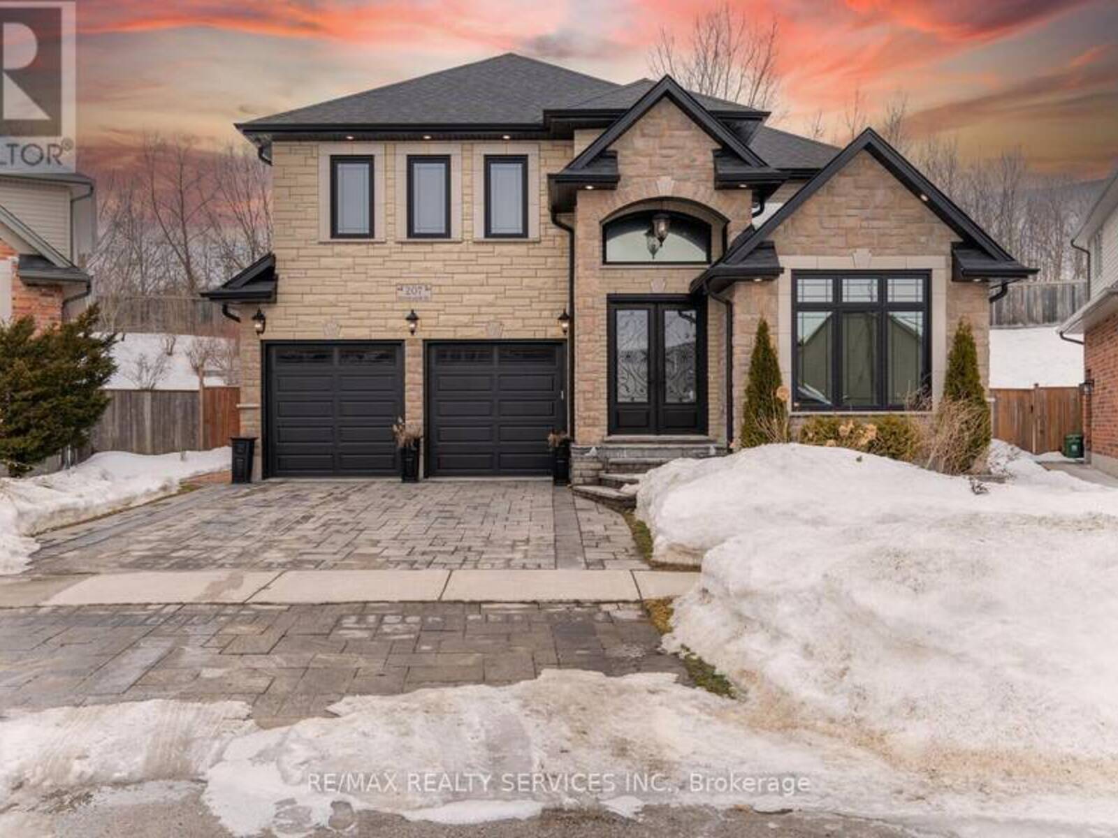 207 RICHMEADOW ROAD, London, Ontario N6H 5T3