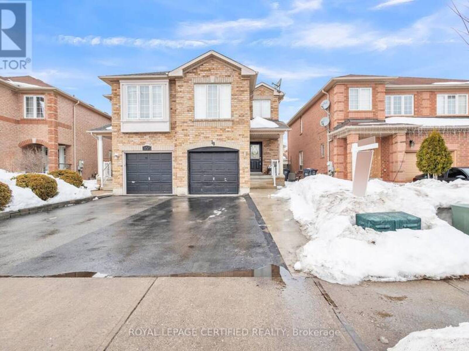 18 ROADMASTER LANE, Brampton, Ontario L7A 3A9