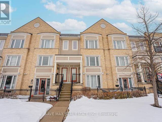 102 - 60 FAIRWOOD CIRCLE Brampton Ontario, L6R 0Y6 - 3 Bedrooms Condo For Sale