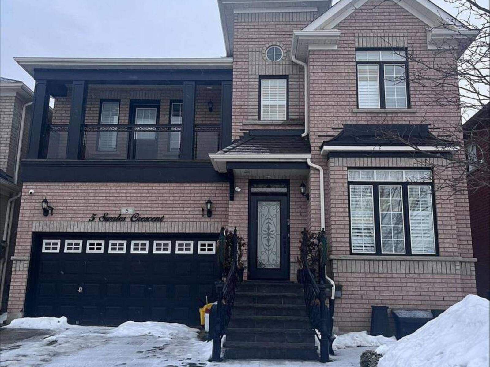 5 SWALES CRESCENT, Brampton, Ontario L6R 0G4