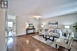 10 MEADOW'S END CRESCENT | Uxbridge Ontario | Slide Image Nine