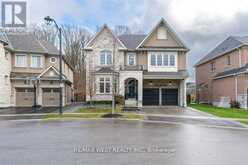 6 FOREST GROVE COURT | Aurora Ontario | Slide Image One