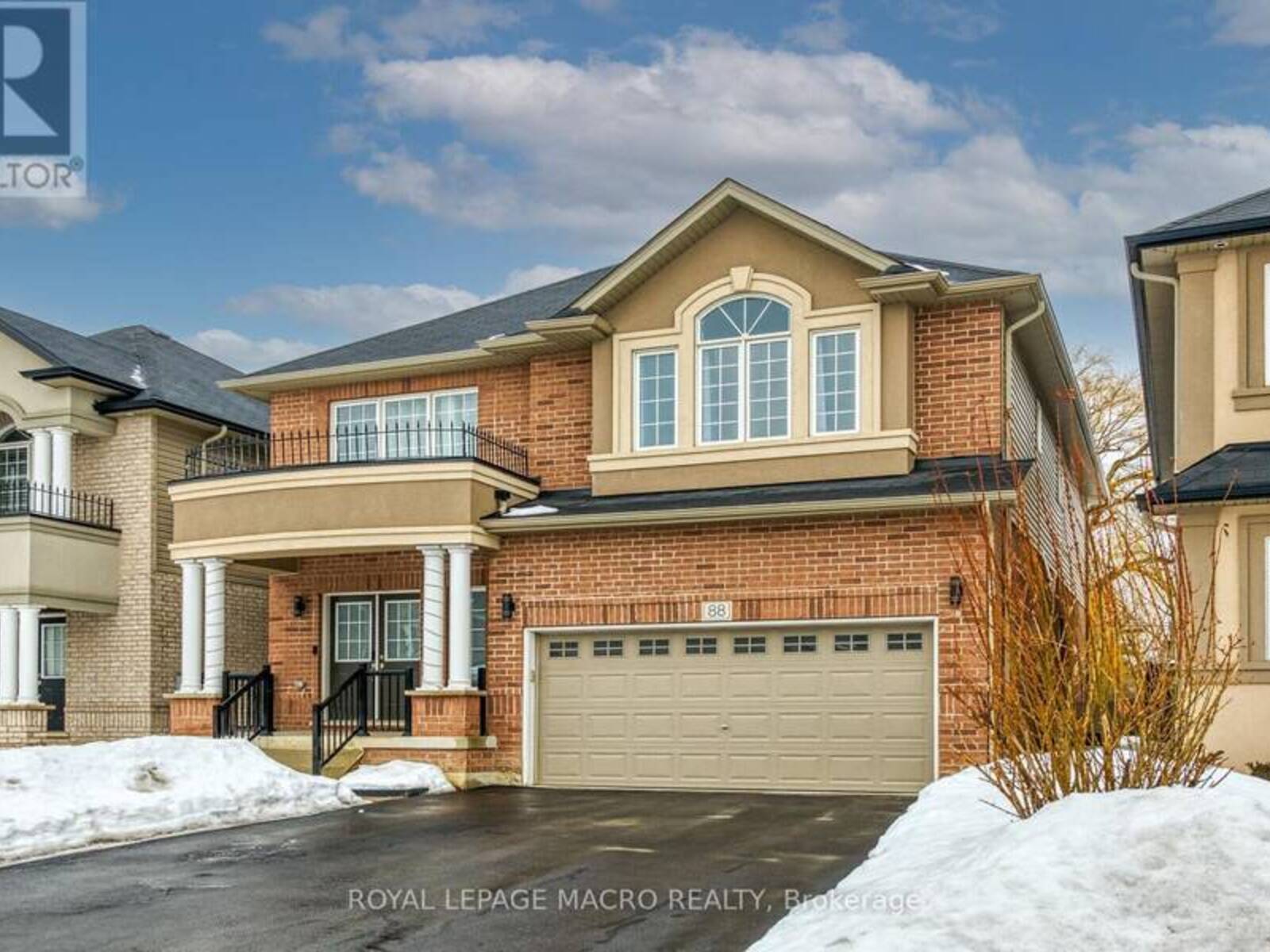 88 BELLROYAL CRESCENT, Hamilton, Ontario L8J 0G1