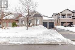 6 SHUTER LANE | Brampton Ontario | Slide Image Three