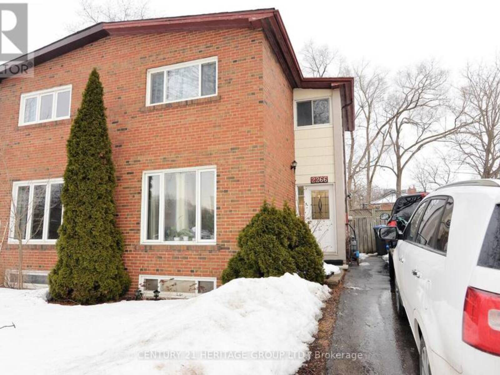 2266 BROOKHURST ROAD, Mississauga, Ontario L5J 1P9