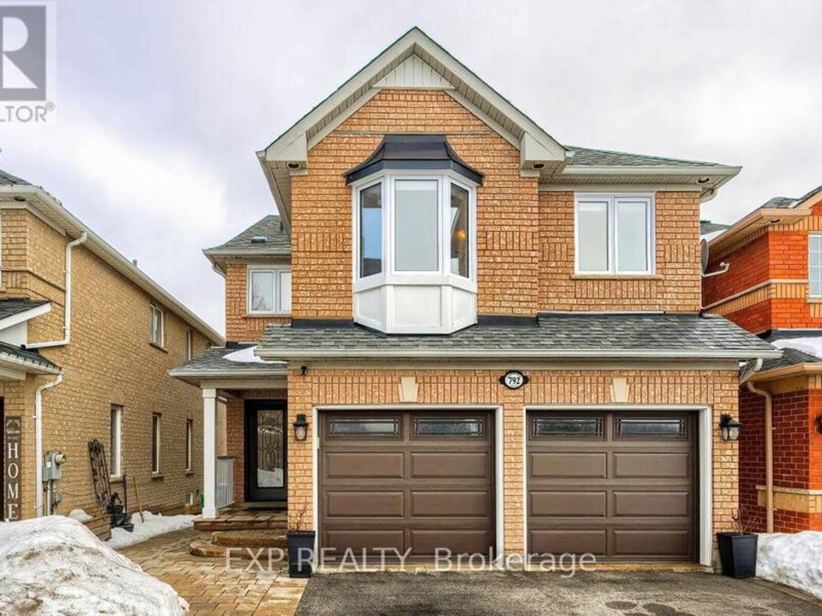 792 KNOTTY PINE GROVE, Mississauga, Ontario L5W 1K5