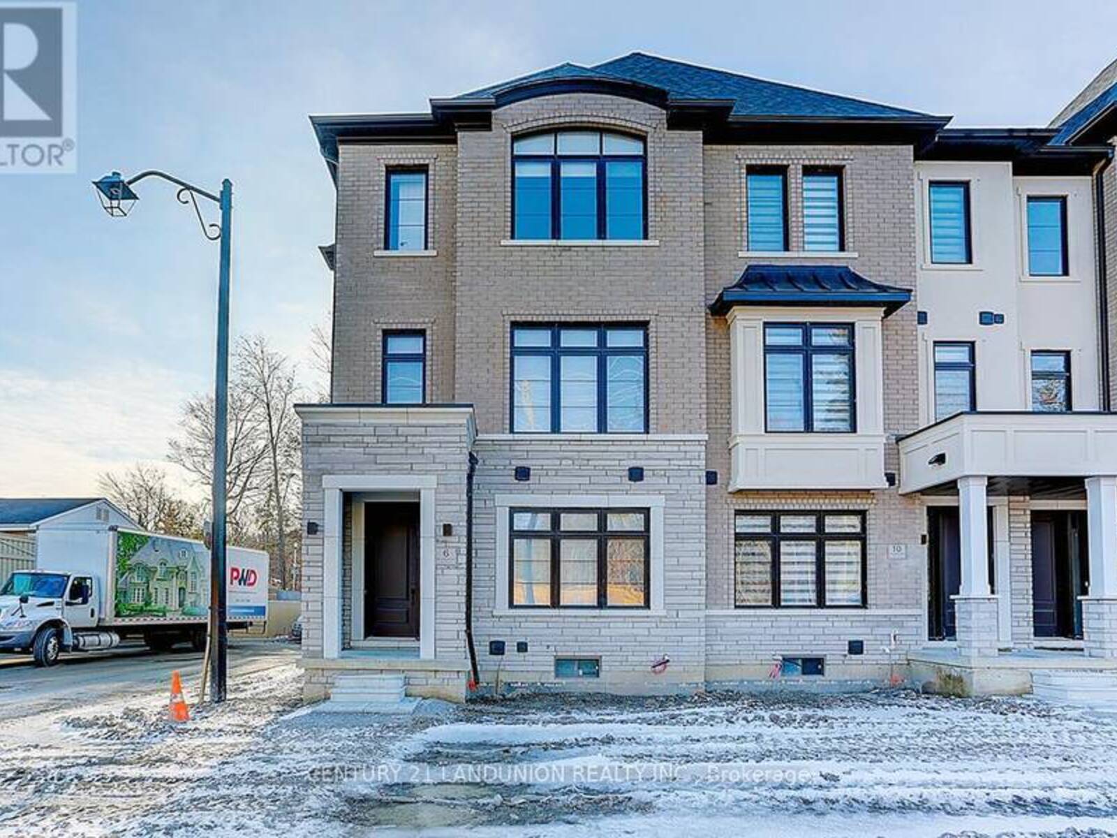 6 DE LA ROCHE DRIVE, Vaughan, Ontario L4H 5G4